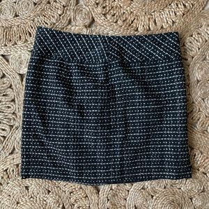 LOFT Bland and White Tweed Mini Skirt